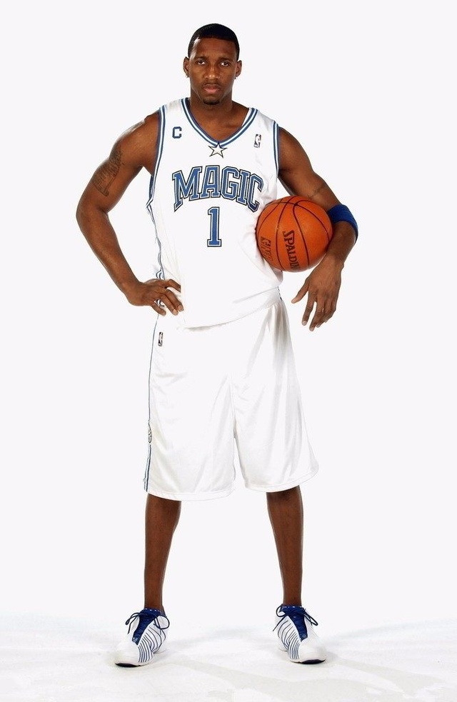 连续定位球丢球，拜仁本赛季首次两球落后（拜仁连遭定位球破门，本季首次落后两球）