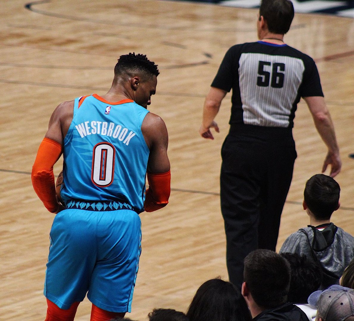 王楚钦孙颖莎续约洛杉矶，用默契降维打击新赛制（王楚钦孙颖莎洛杉矶续约，默契组合降维压制新赛制）