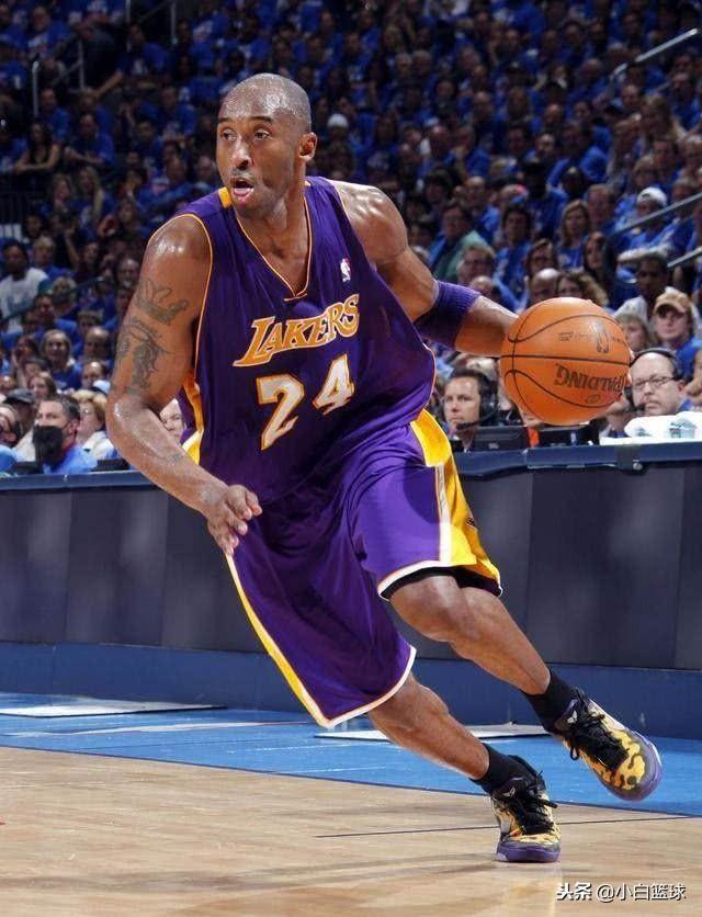 欧文突破防守送出关键助攻（欧文强突撕裂防线送出关键一传）