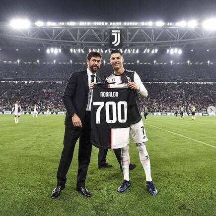 阿尔巴全场数据：2抢断3关键传球+风骚脚后跟助攻队友破门（阿尔巴闪耀全场：2次抢断+3次关键传球，脚后跟妙传助攻破门）