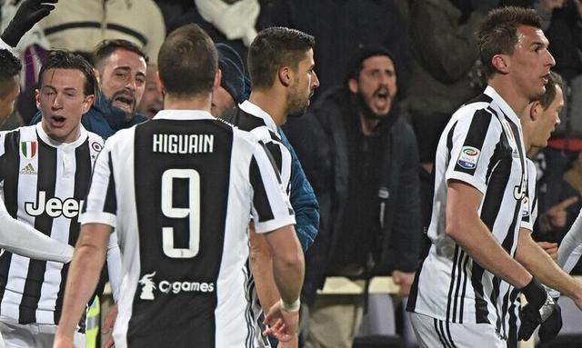 斯洛特：基耶萨生病了，加克波踢利兹联伤了将缺席几周（斯洛特：基耶萨因病缺阵，加克波战利兹联受伤将休战数周）