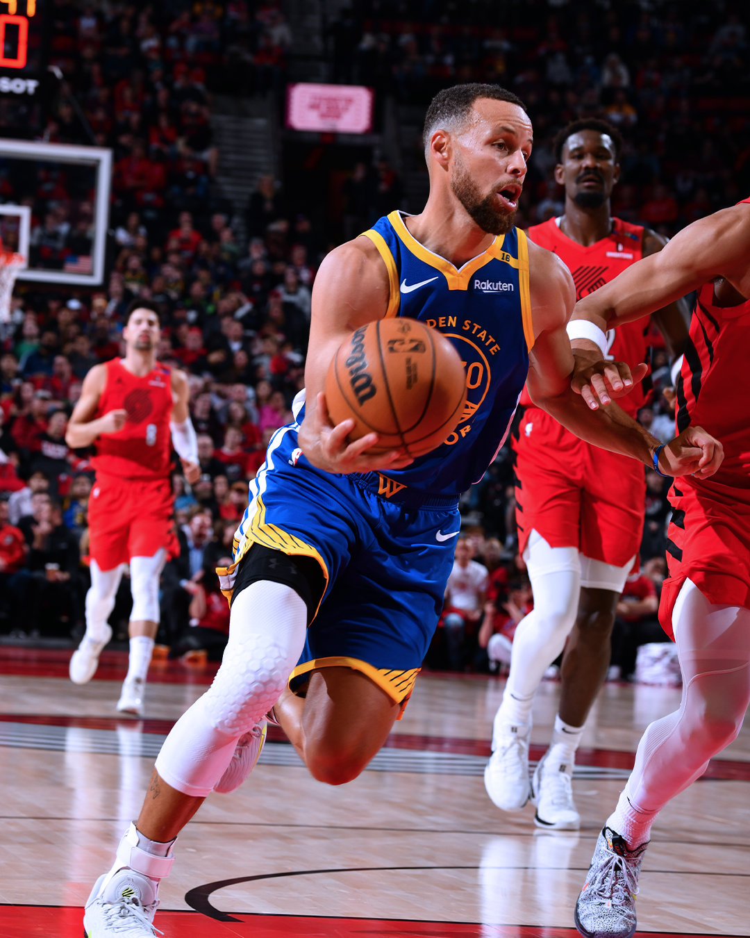 斯图尔特谈雄鹿防守：这是成年人的赛场，他们竟然还在用联防（斯图尔特评雄鹿防守：成年人的赛场，他们竟还打联防）