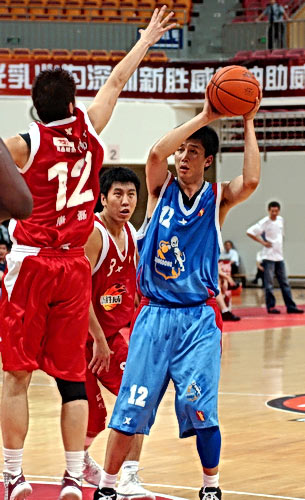 尤利亚诺：就算当年有VAR，我对大罗的阻挡也不会被判点球（尤利亚诺：即便当年有VAR，我对大罗那次拦截也不该判点球）