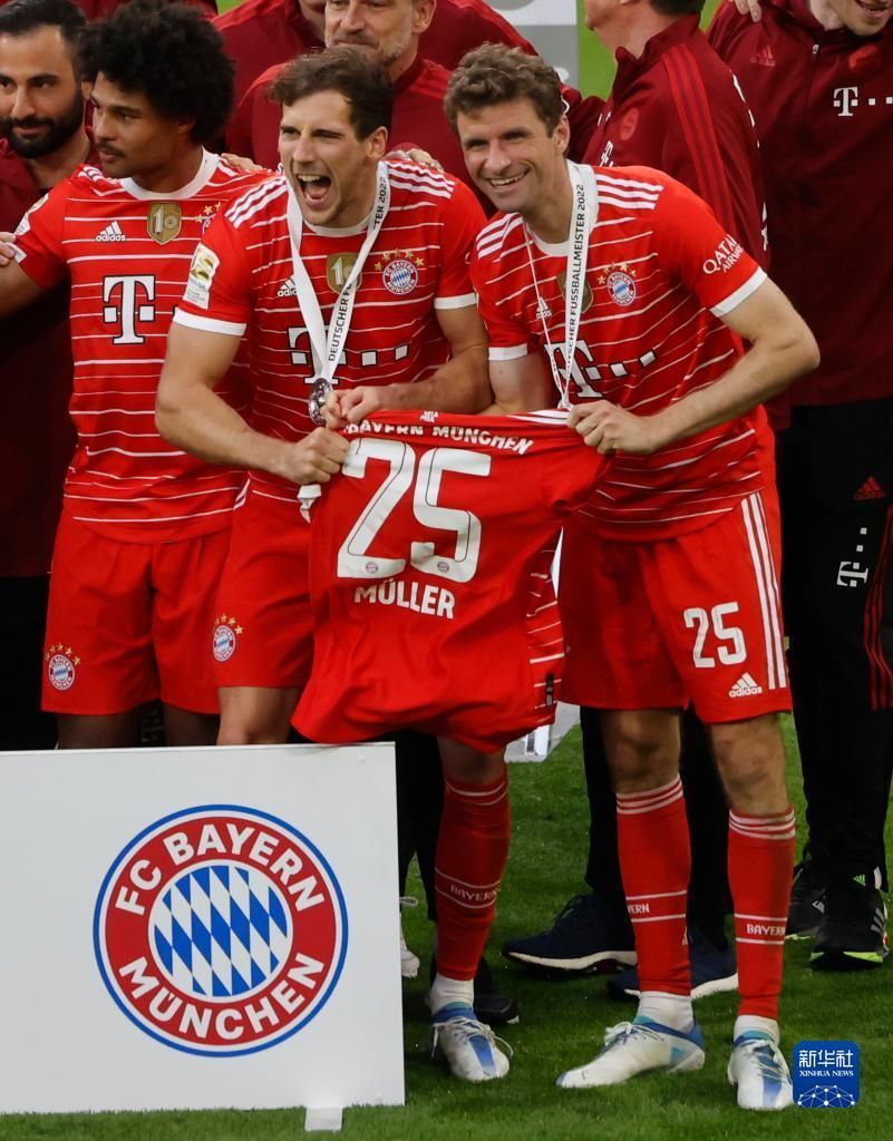 荷兰队官方：小克鲁伊维特因伤离开国家队（荷兰队官宣：小克鲁伊维特因伤退出国家队）