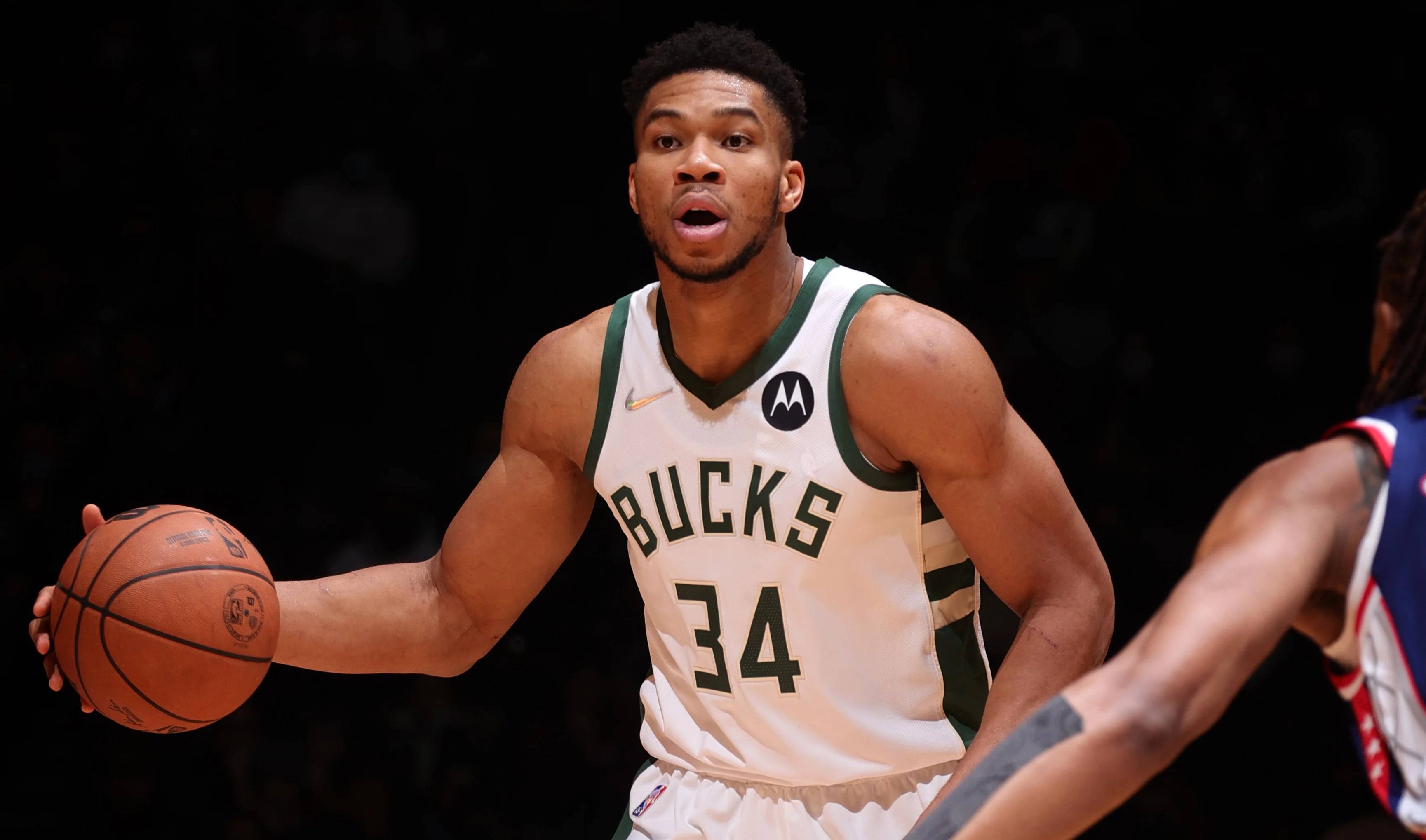 梅西世界杯夺冠后技术体能退化程度引关注（梅西世界杯封王后技术与体能下滑程度成焦点）